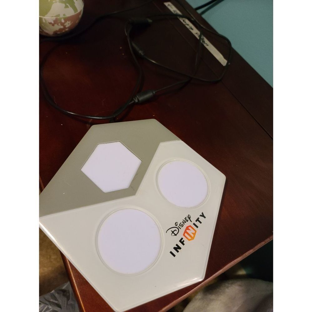 Disney Innfinity Plastic Character Base